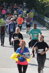 Спортивний забіг у Grugapark в місті Ессен 28.04.2022